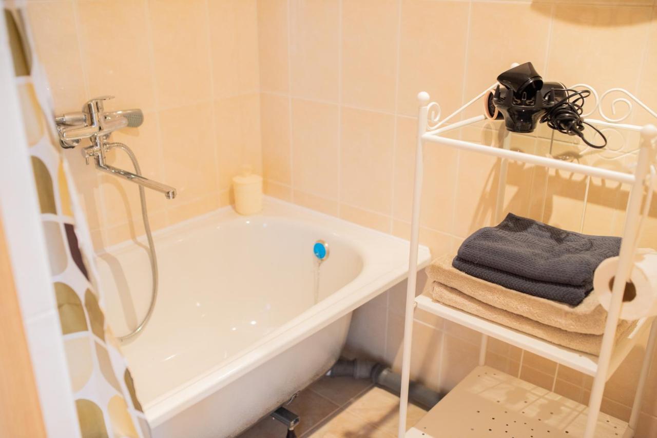 Centro Apartamentai Naujoji Akmene ภายนอก รูปภาพ